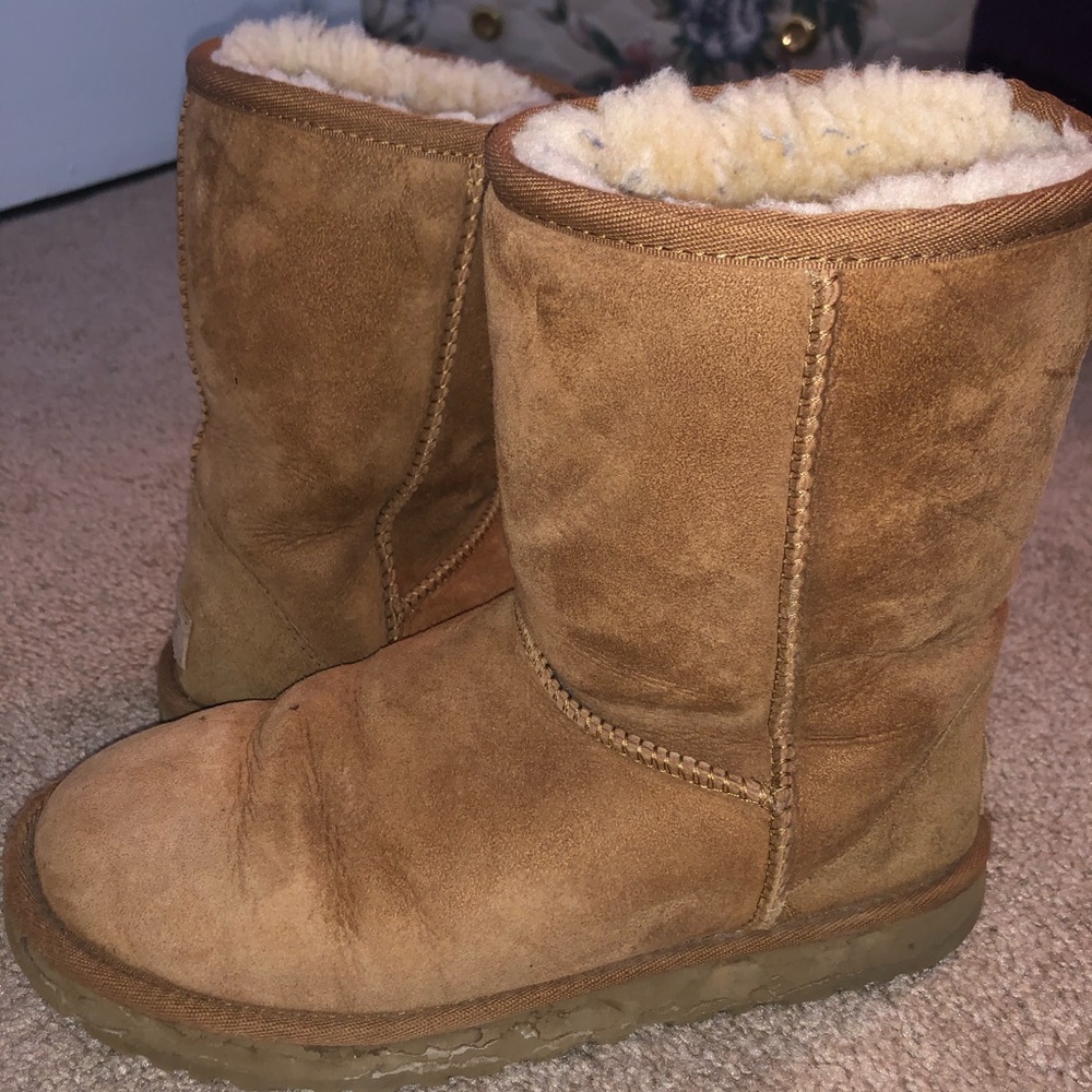 Ugg classic short boots